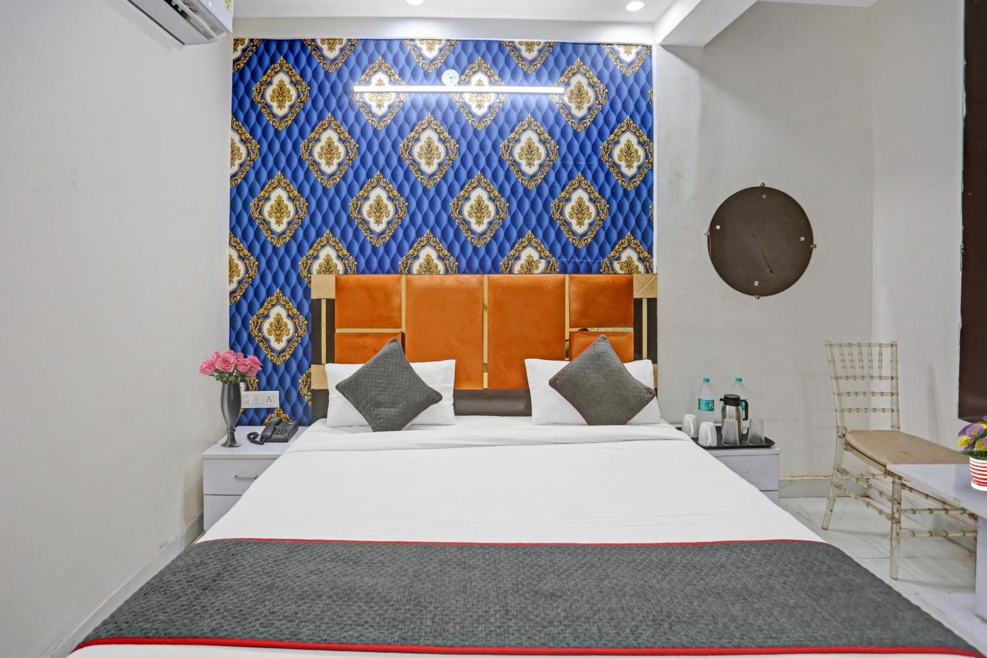 Hotel O Heritage Inn Noida Esterno foto