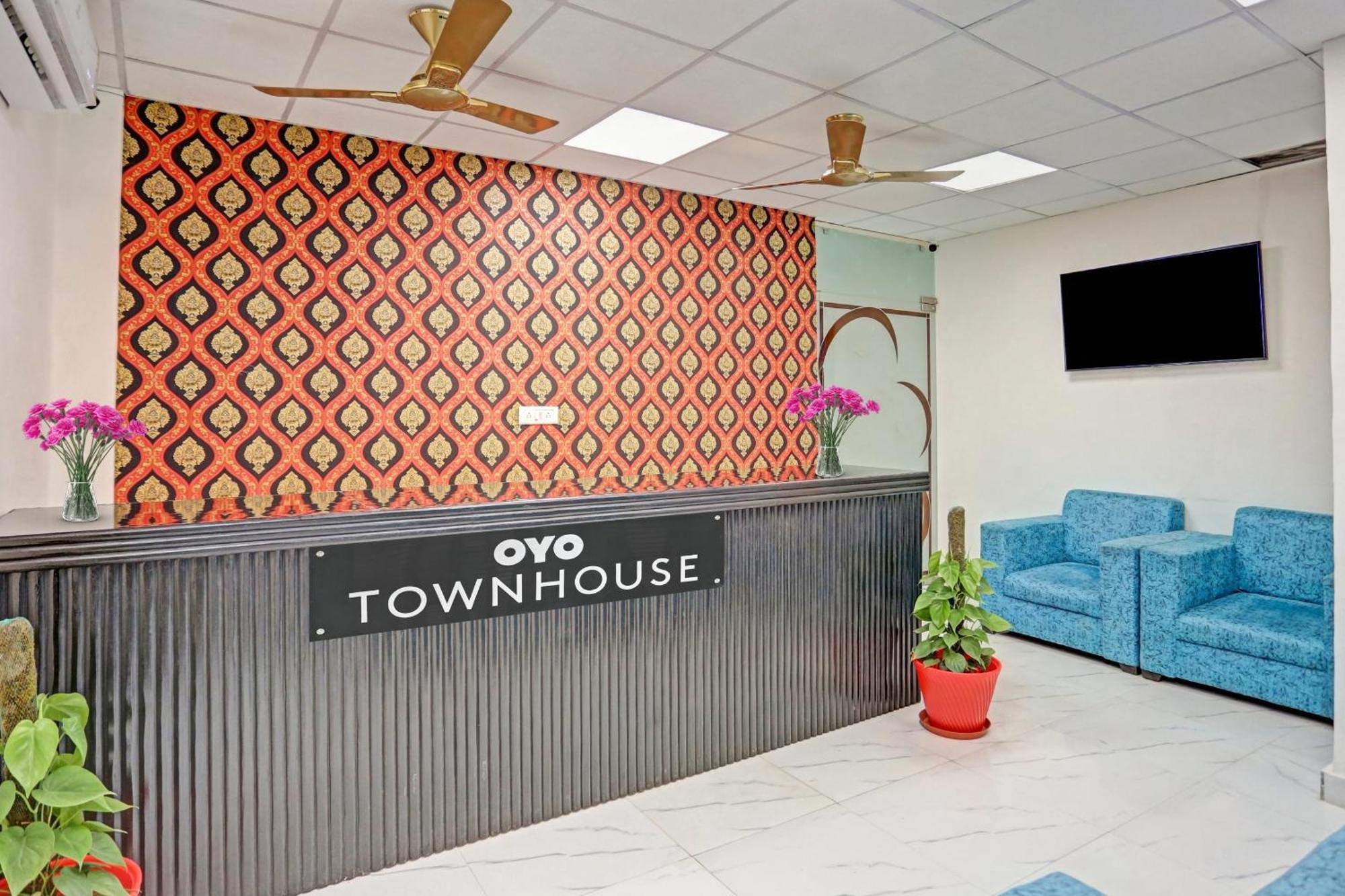 Hotel O Heritage Inn Noida Esterno foto