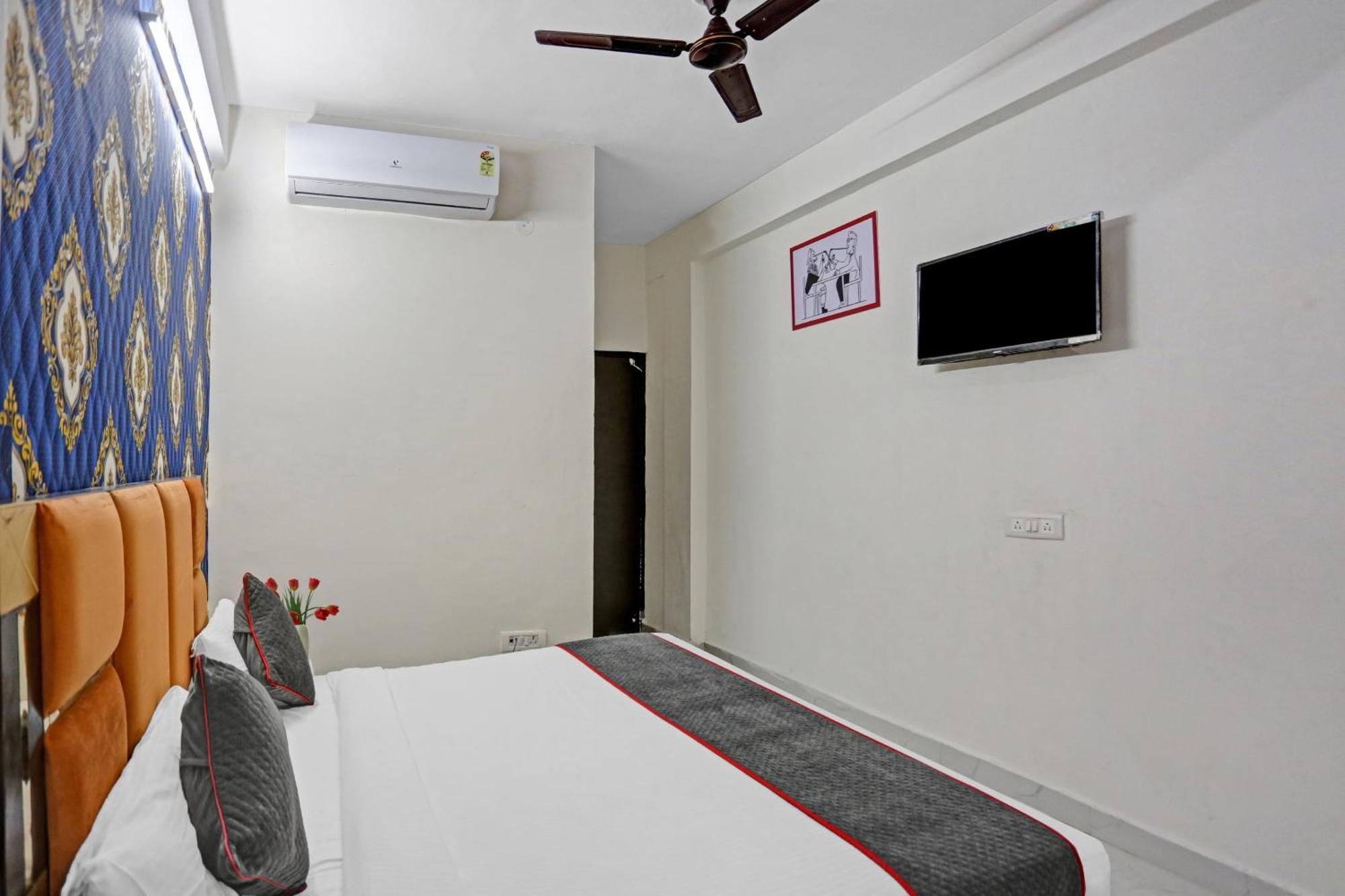 Hotel O Heritage Inn Noida Esterno foto